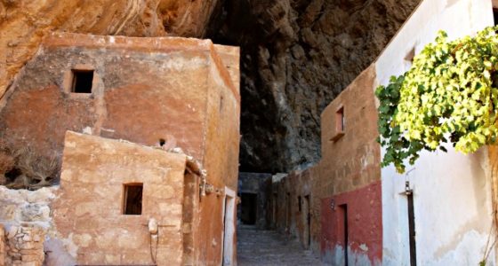 Tajemnice Trapani: Opuszczona wioska w jaskini