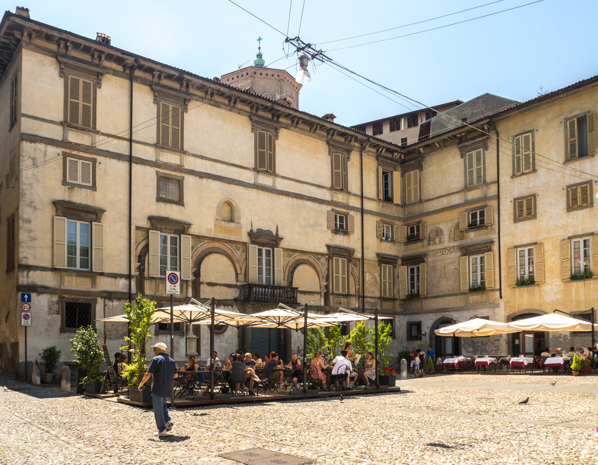 Bergamo piazza