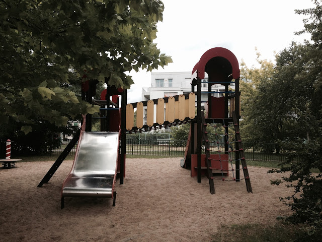Park zabaw w Parku Kaskada.