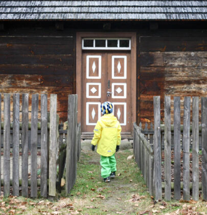 Muzeum Puszczy Kampinoskiej: Ośrodek Dydaktyczno-Muzealny Kampinoskiego Parku Narodowego.