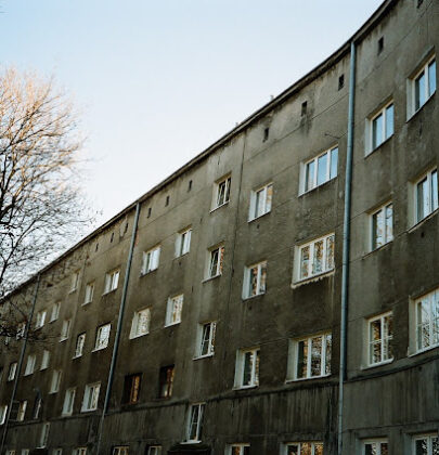 Krajewskiego 2a. Osiedle Funduszu Kwaterunku Wojskowego.
